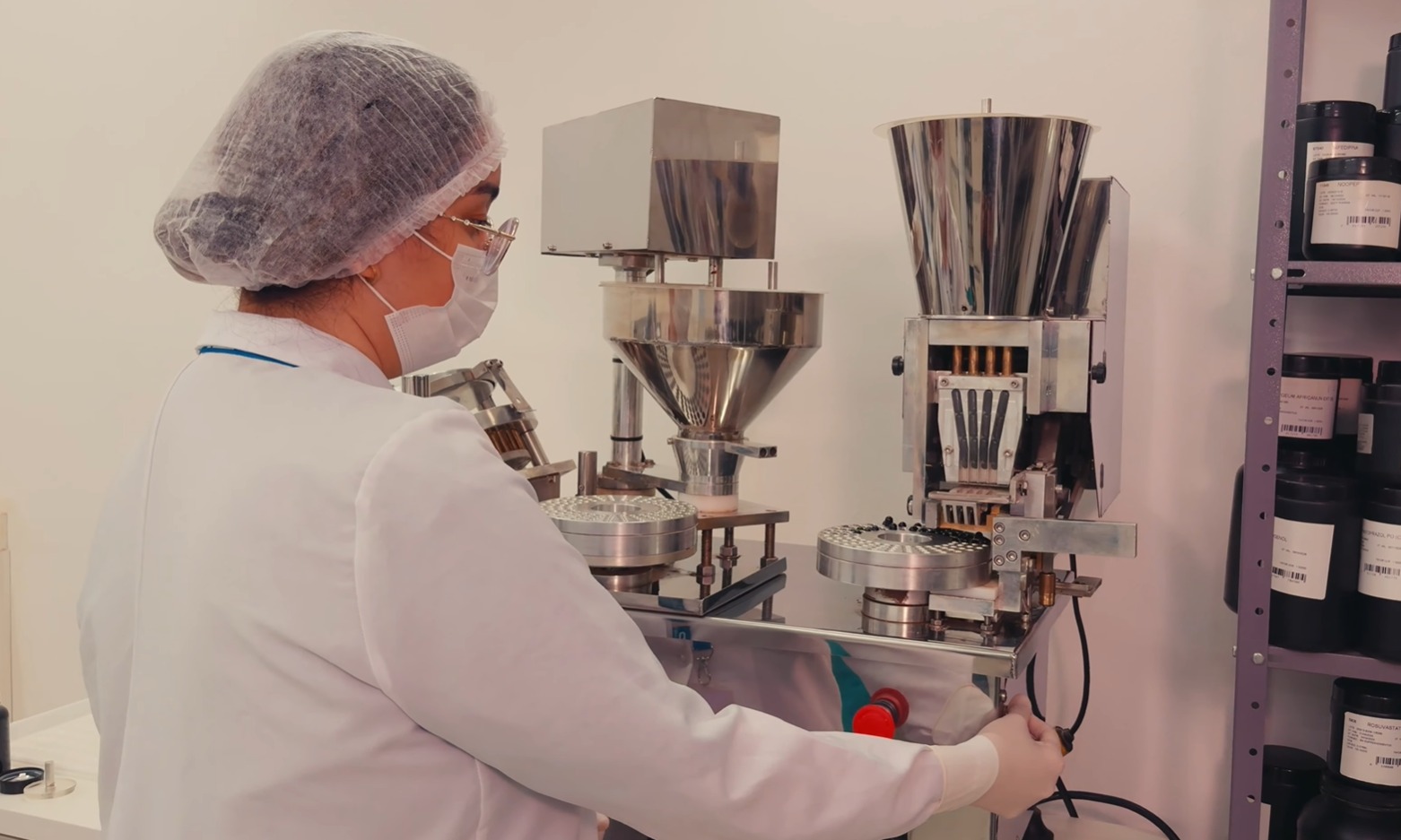 Interior da farmácia Oficialmed